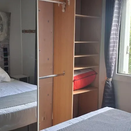Les Lavandins,chambre Climatise, A 300 Tram L5, Parking Et Wifi Gratuit Homestay Montpellier