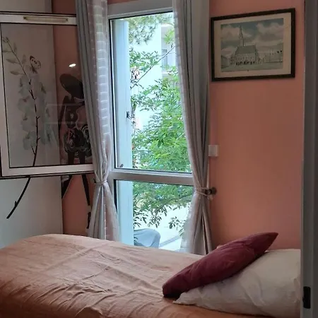 Homestay szállás Les Lavandins,chambre Climatise, A 300 Tram L5, Parking Et Wifi Gratuit *