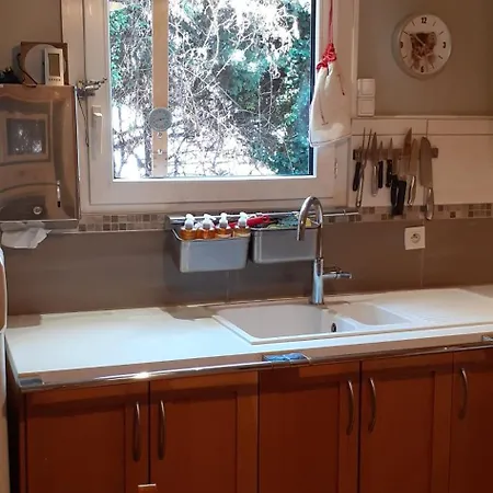 Les Lavandins,chambre Climatise, A 300 Tram L5, Parking Et Wifi Gratuit Montpellier